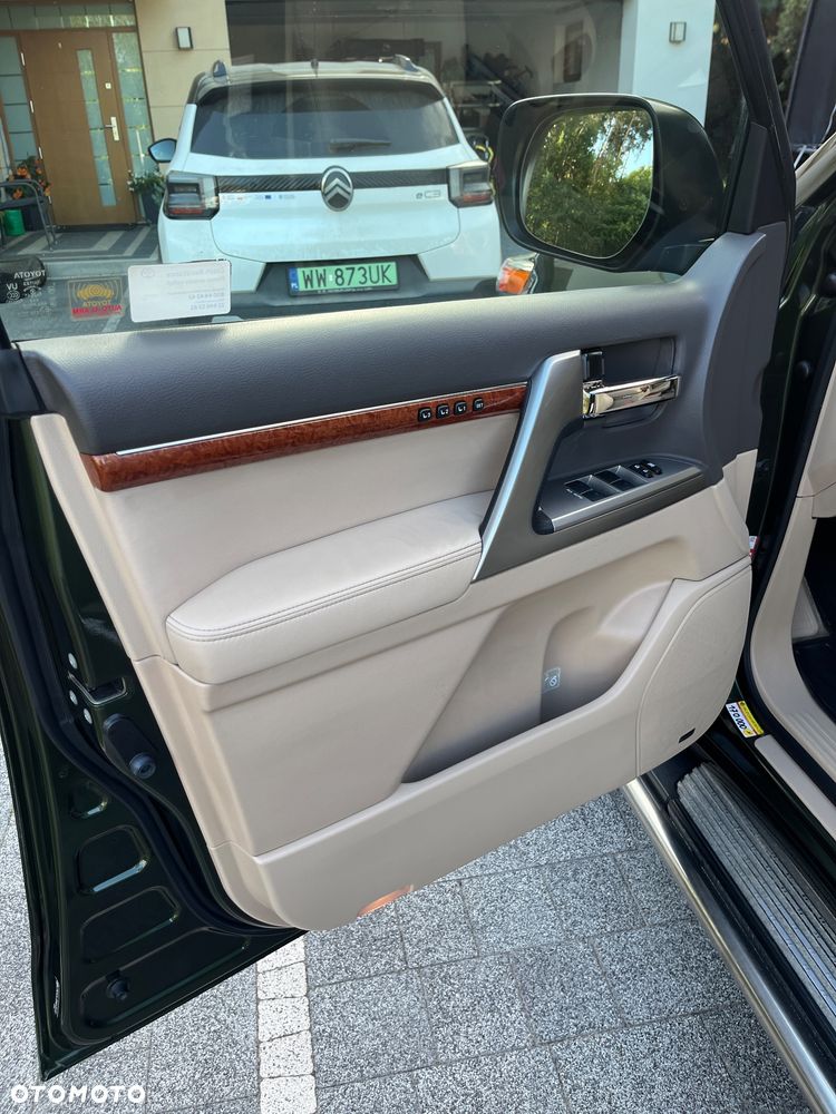 Toyota Land Cruiser LC 4.6 Prestige - 19