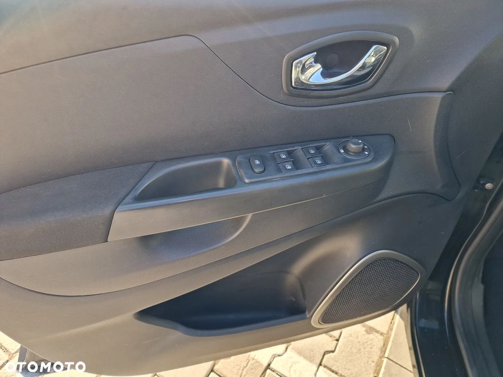 Renault Captur - 11