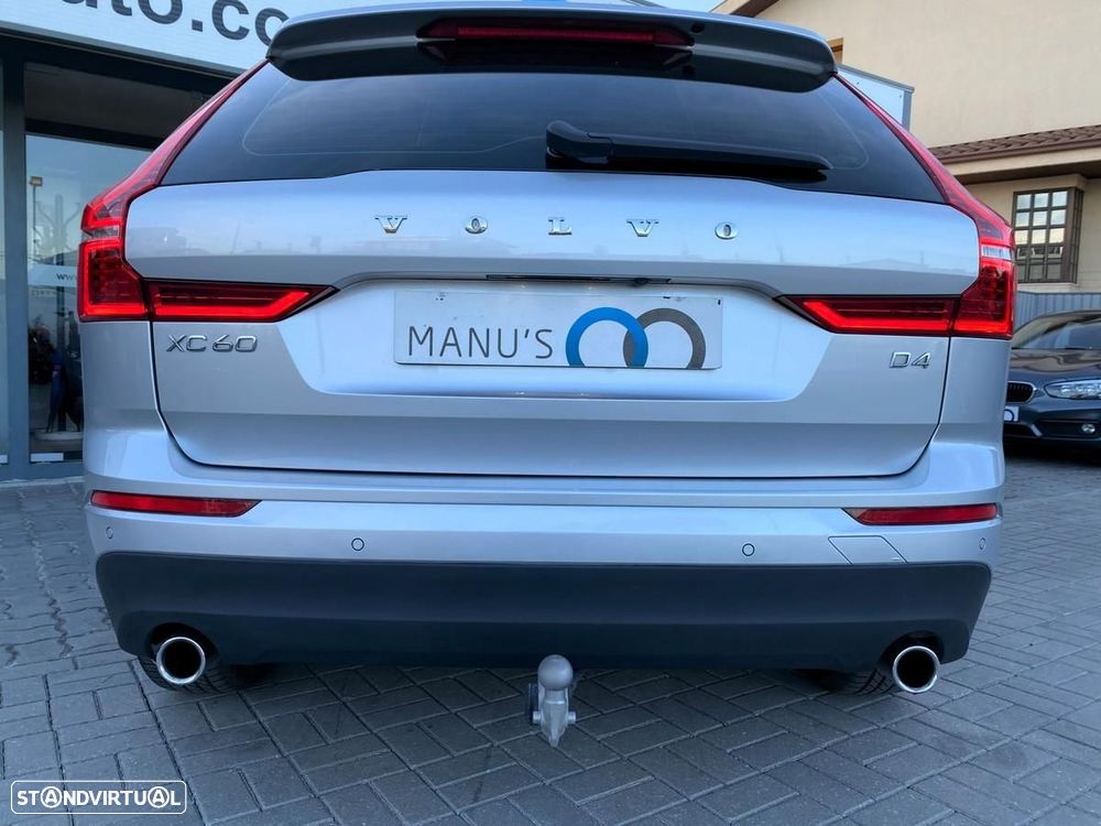 Volvo XC 60 2.0 D4 Momentum Plus - 30