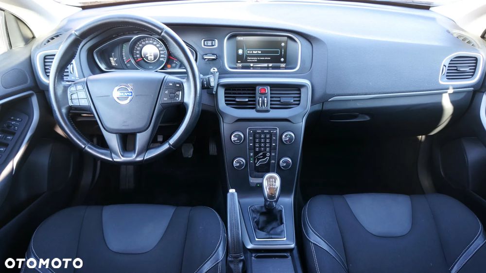 Volvo V40 D3 - 9