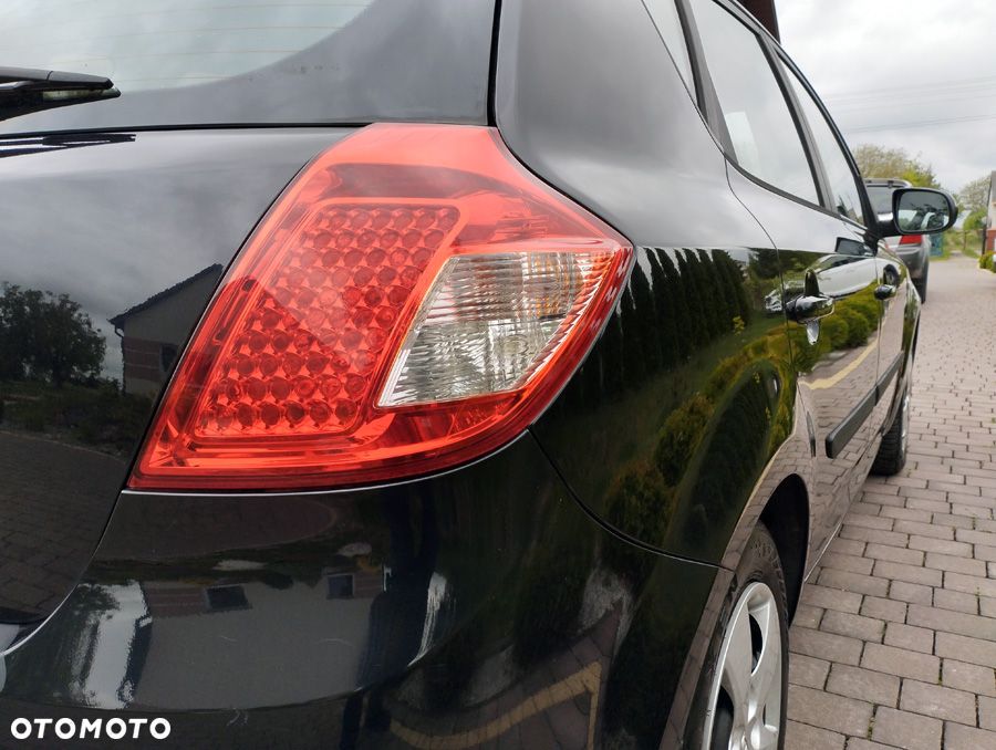 Kia Ceed 1.4 CVVT Dream-Team Edition - 16