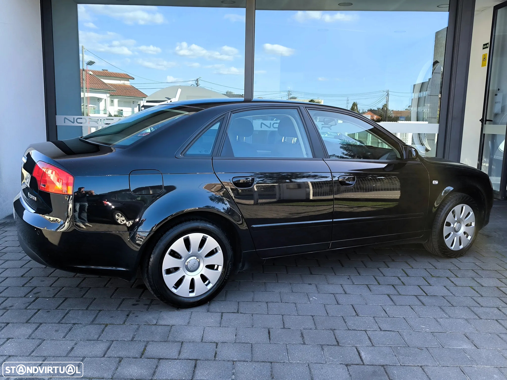 Audi A4 2.0 TDI Advance - 17