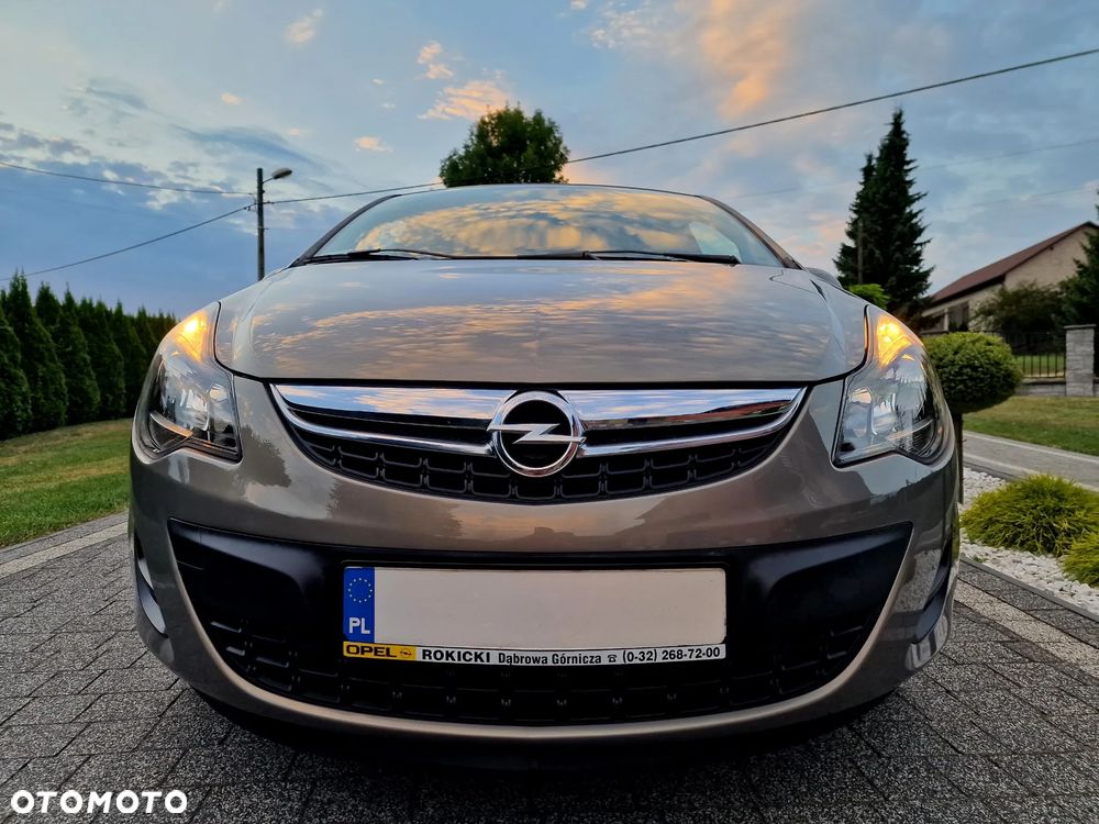 Opel Corsa 1.2 16V Cosmo S&S - 13