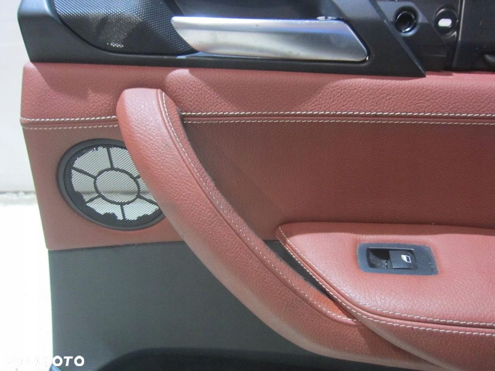 BMW X3 F25 BOCZEK TAPICERKA DRZWI PRAWYCH TYLNYCH TYŁ ROTBRAUN 7279938 - 5