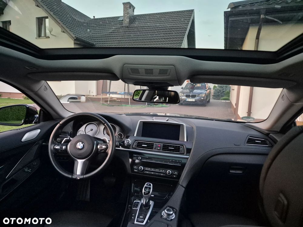 BMW Seria 6 650i - 8