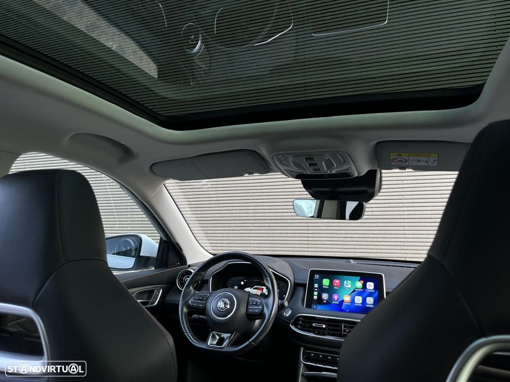 MG EHS 1.5 T-GDI Plug-in Hybrid Luxury - 14