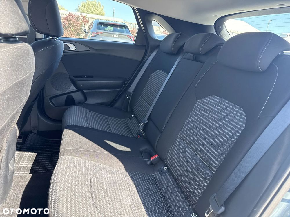 Kia Ceed 1.5 T-GDI M DCT - 16