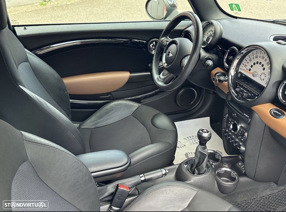 MINI Clubman Cooper D - 9