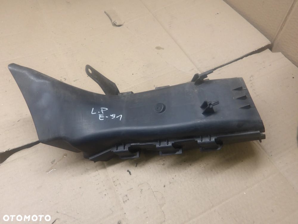 BMW E91 KOMBI 2.0D KIEROWNICA WLOT POWIETRZA PRAWY PRZÓD 7121570 7121569 - 9