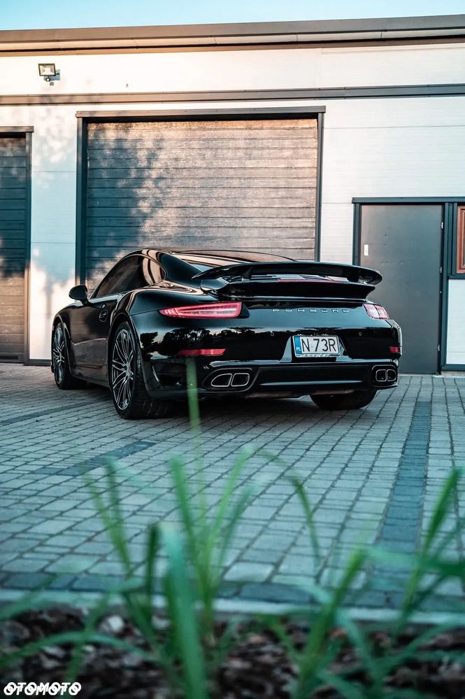 Porsche 911 Turbo - 6
