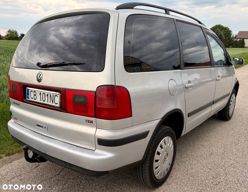 Volkswagen Sharan 1.9 TDI Comfortline Family - 4