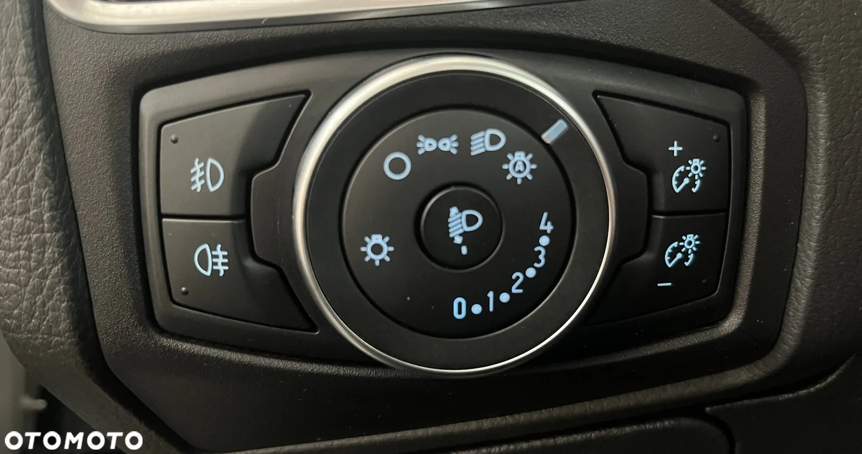 Ford Focus 1.5 EcoBoost Start-Stopp-System TITANIUM - 29