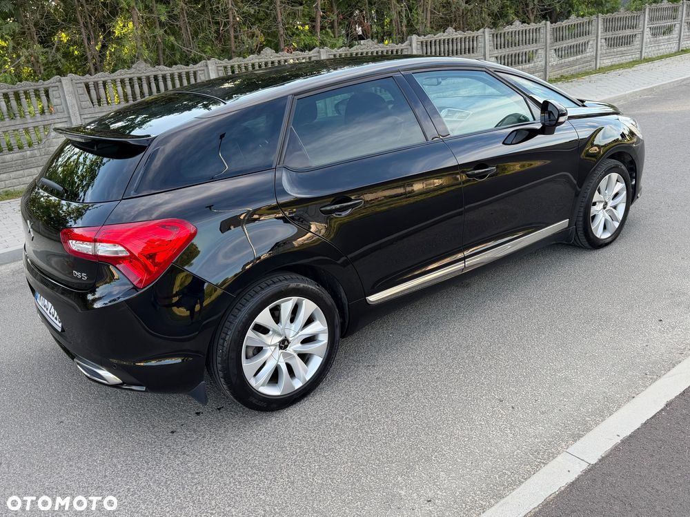 DS Automobiles DS 5 - 10