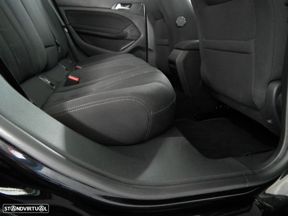 Peugeot 308 1.6 BlueHDi Allure J17 - 12