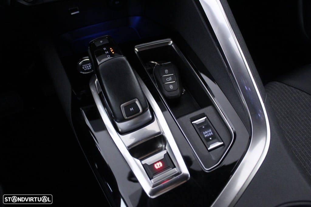Peugeot 3008 1.5 BlueHDi Allure Pack EAT8 - 30
