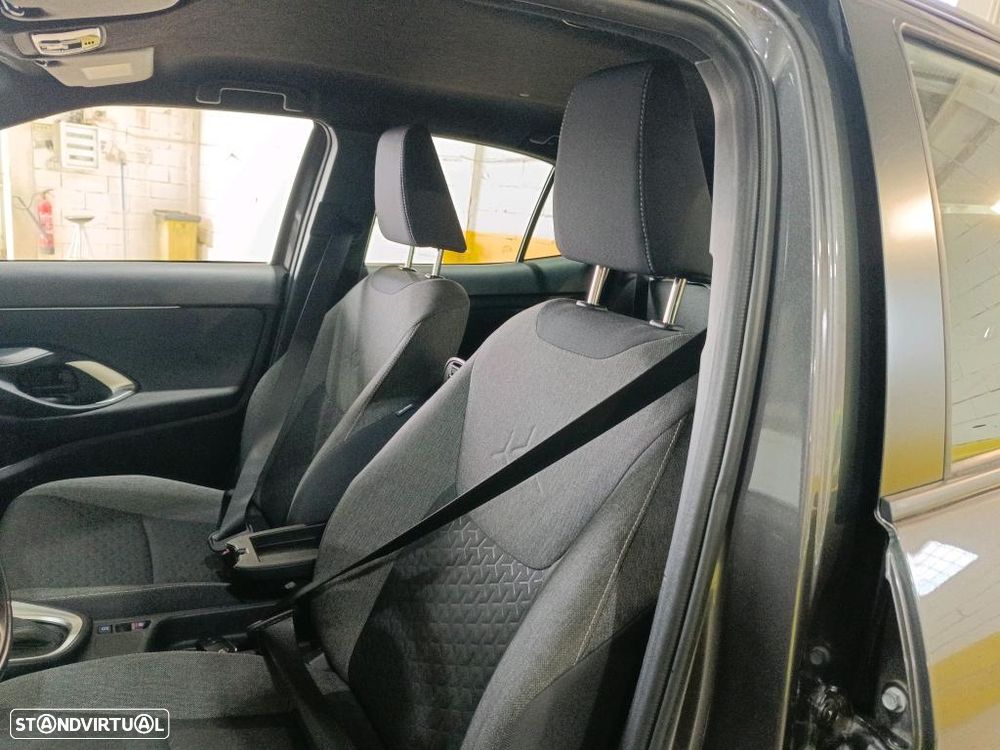 Toyota Yaris Cross 1.5 HDF Exclusive - 6