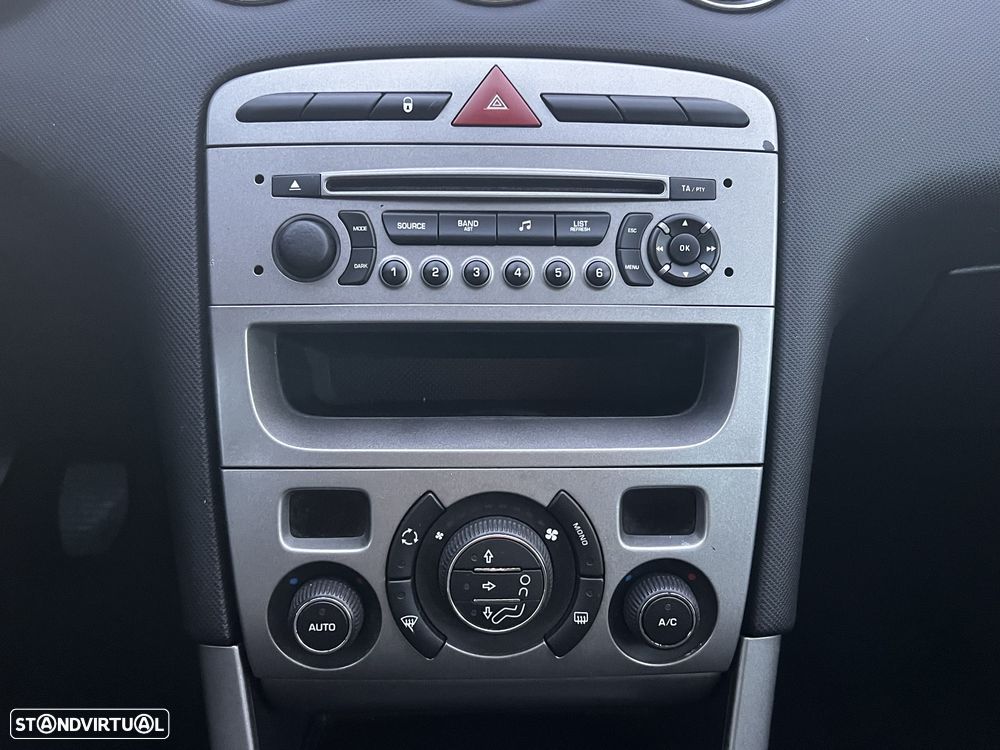 Peugeot 308 SW 1.6 HDi Premium - 26