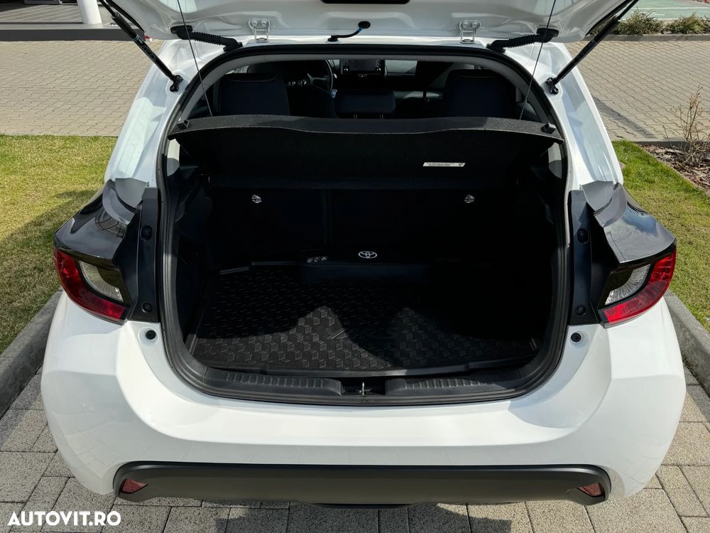 Toyota Yaris 1.5 VVT-i HSD Exclusive Style - 26