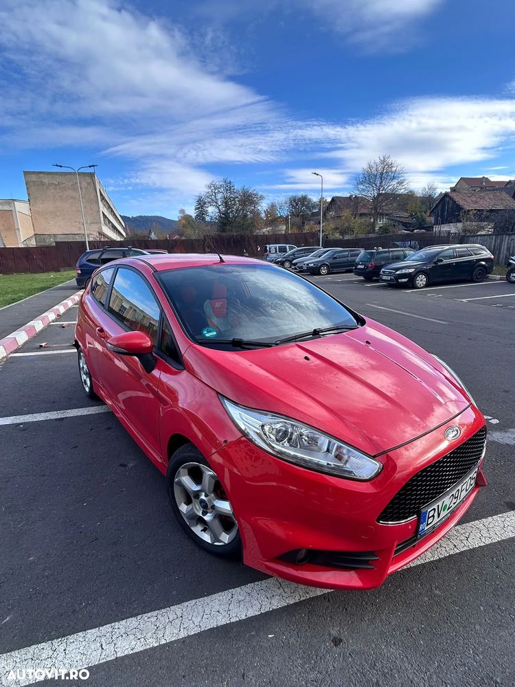 Ford Fiesta 1.6 ST - 14