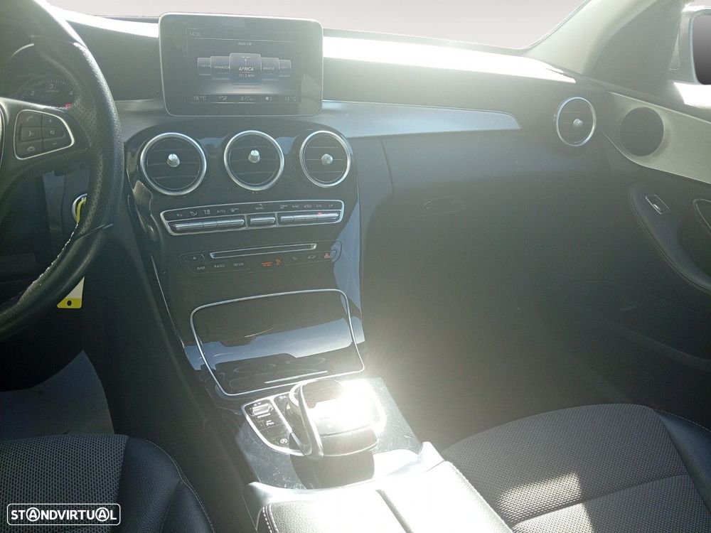 Mercedes-Benz C 200 - 11