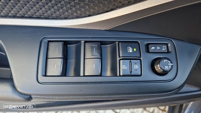 Toyota C-HR 1.8 Hybrid Exclusive - 23