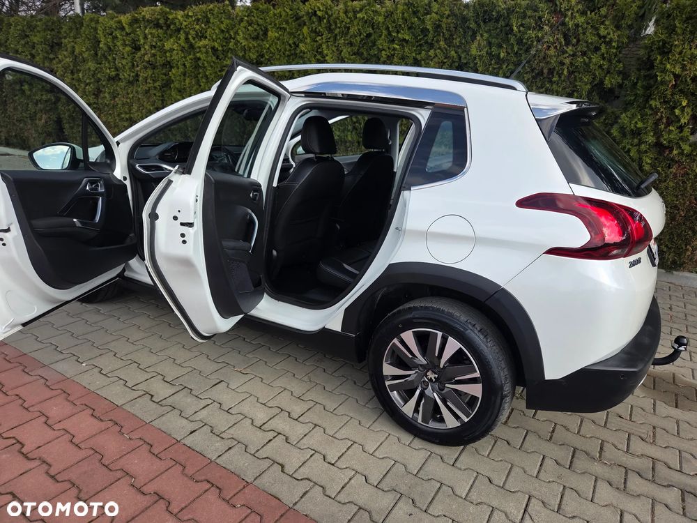 Peugeot 2008 PureTech 110 Stop&Start Urban Move - 32