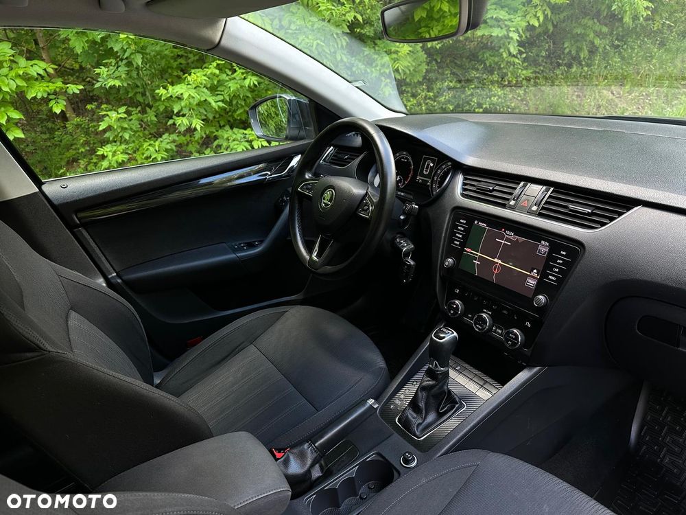 Skoda Octavia 1.8 TSI DSG Style - 17