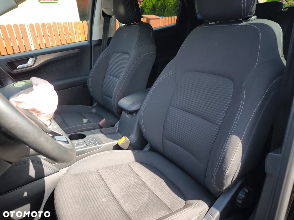 Ford Kuga 1.5 EcoBlue TITANIUM - 6