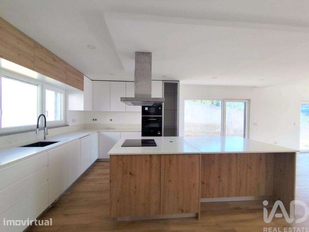 Casa / Villa T3 em Cadaval e Pêro Moniz de 205,00 m2 - Grande imagem: 5/30