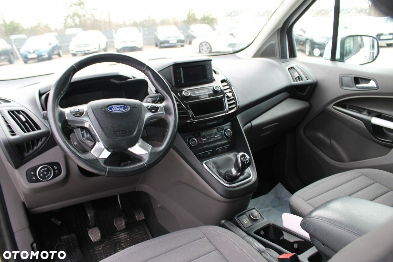 Ford Tourneo Connect - 25