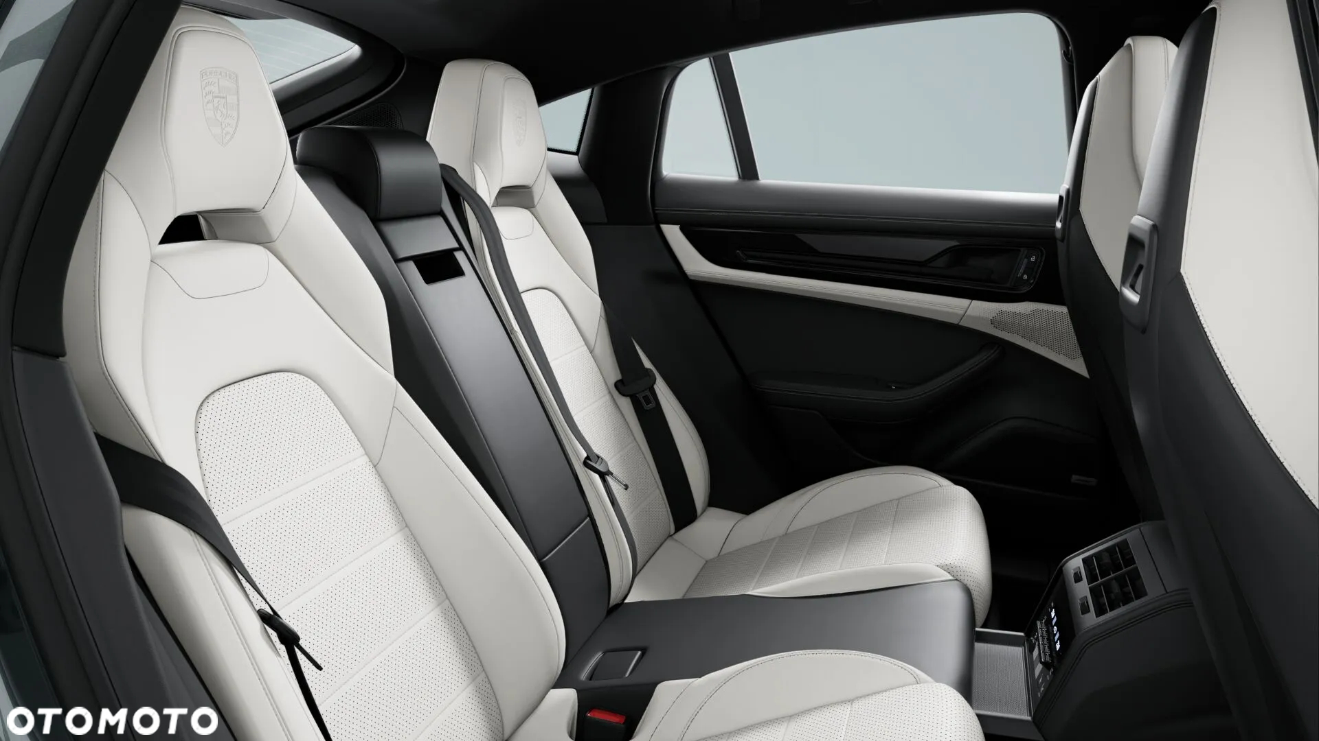Porsche Panamera 4S E-Hybrid PHEV - 6