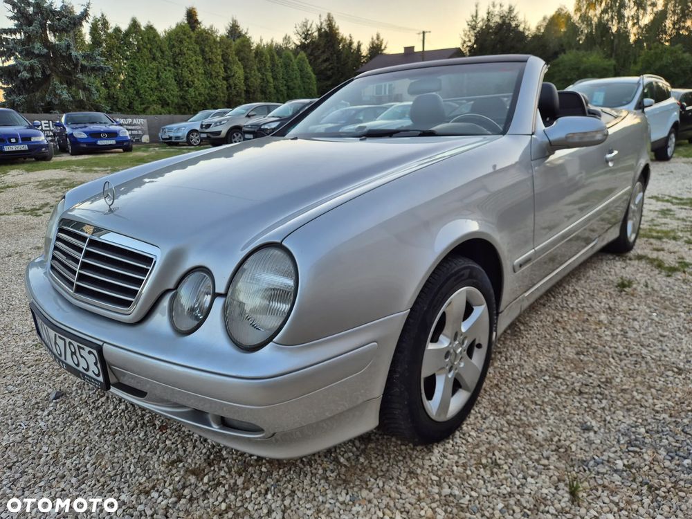 Mercedes-Benz CLK - 4