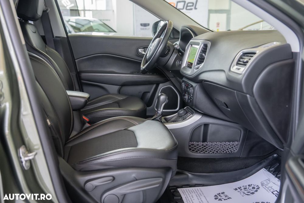 Jeep Compass 2.0 MultiJet Active Drive Automatik Longitude - 15