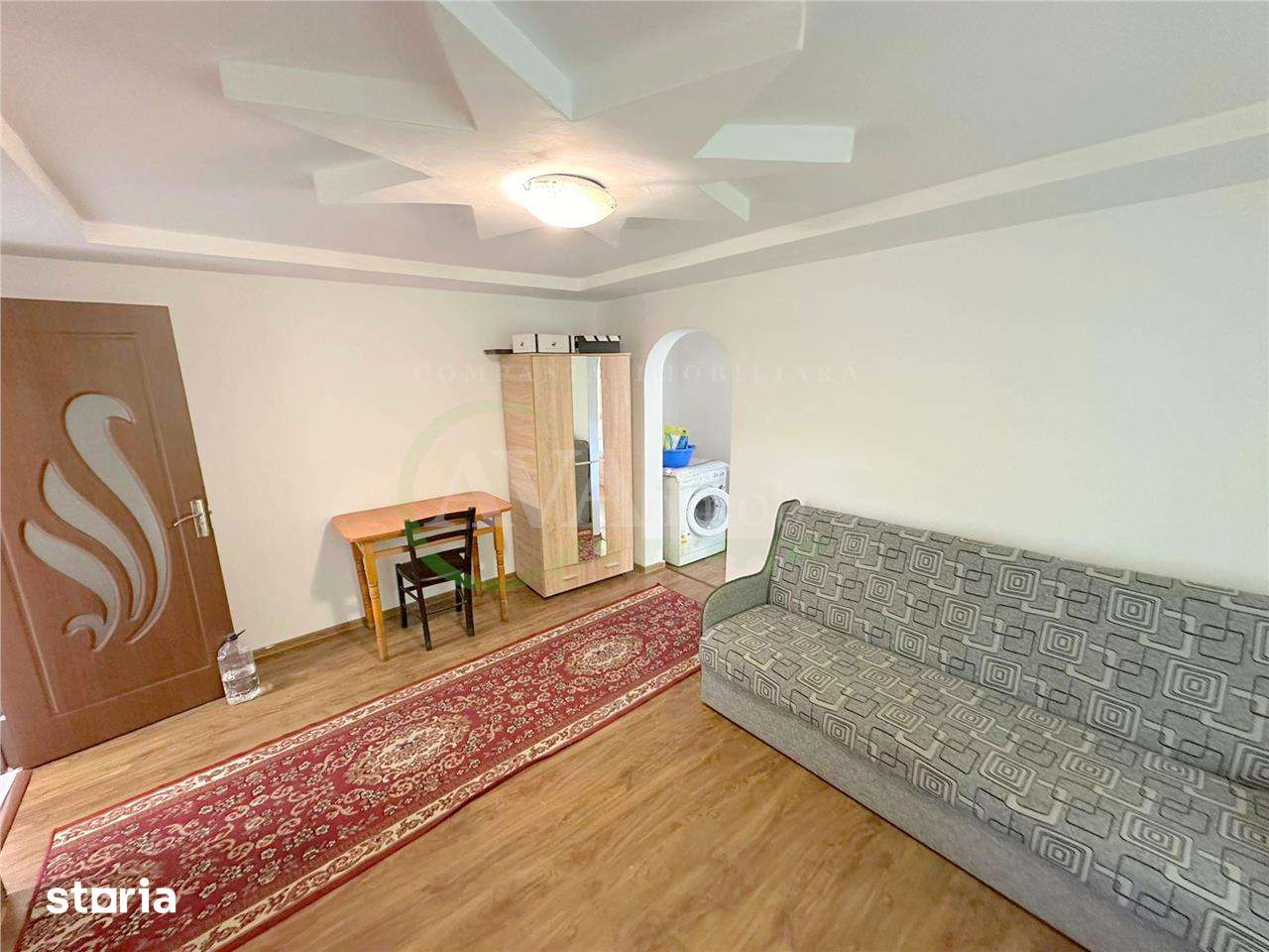Apartament 2 camere, mobilat, cu centrala, zona Mioritei — fotografia 1