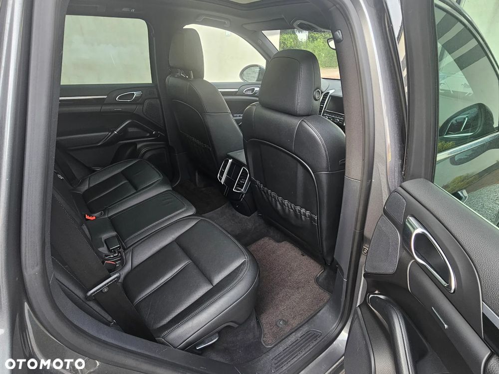 Porsche Cayenne Tiptronic S - 9