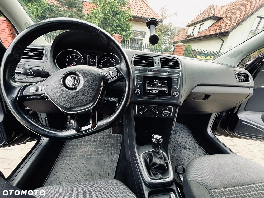 Volkswagen Polo 1.2 TSI BMT Comfortline - 24