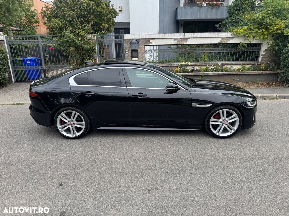 Jaguar Xe 2019 photo 3