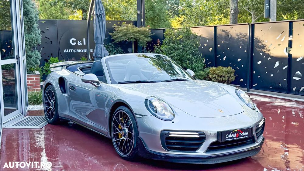 Porsche 911-TURBO-S Cabriolet - 3