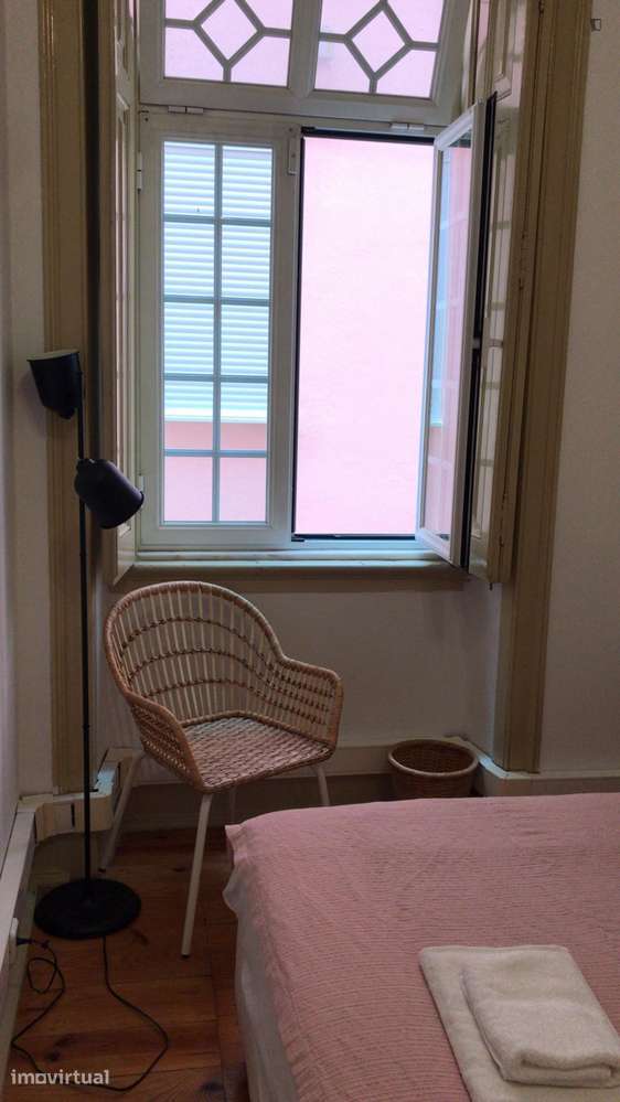 Quarto - localizado em Alameda Lisbon - Grande imagem: 3/13