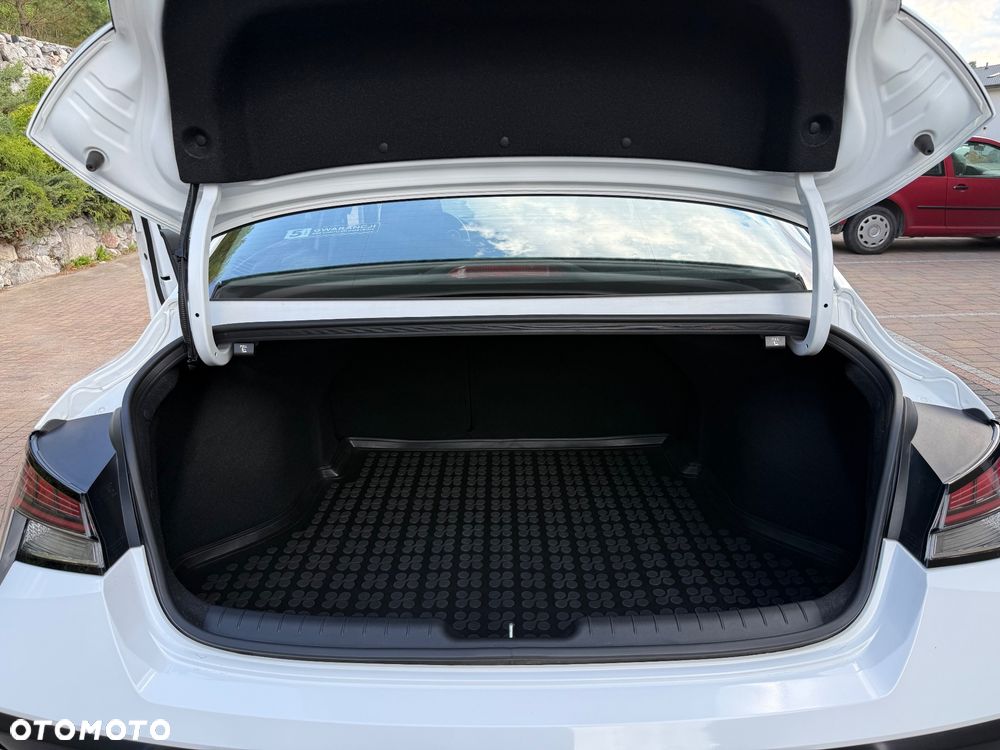 Hyundai Elantra 1.6 Smart - 34