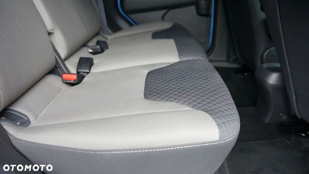 Ford Tourneo Courier - 35