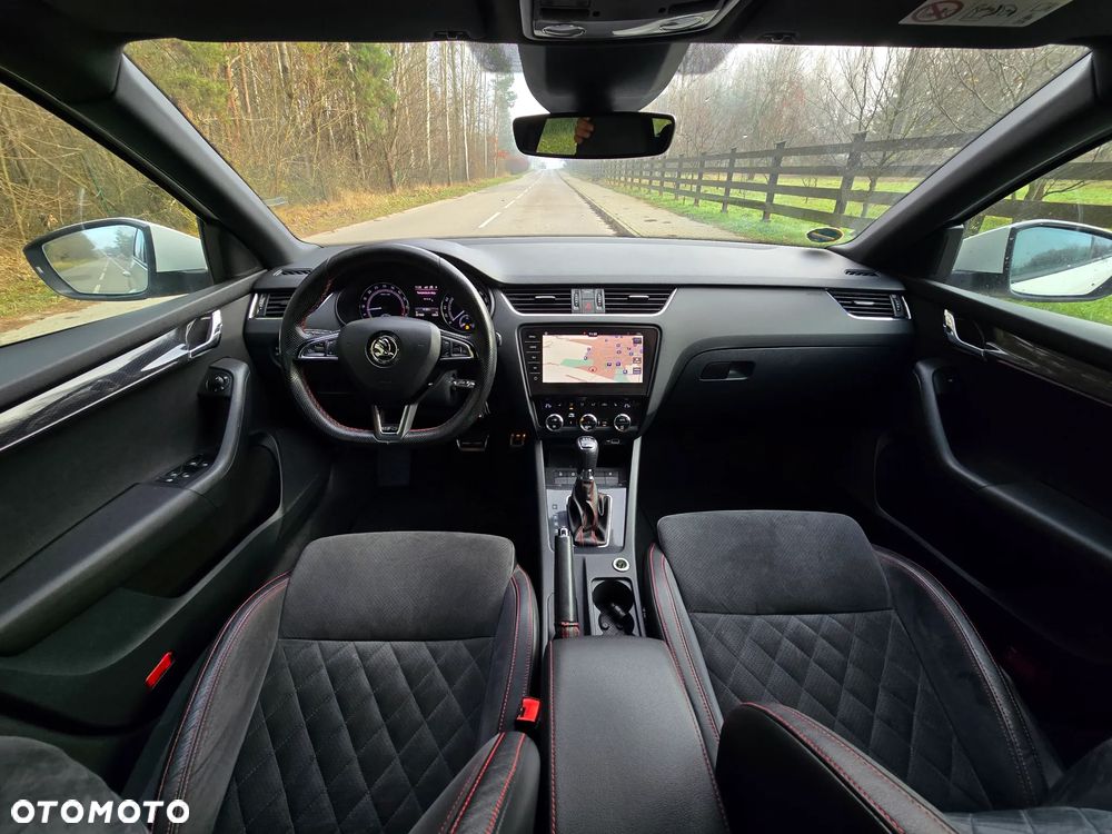 Skoda Octavia 2.0 TDI 4x4 DSG RS - 6