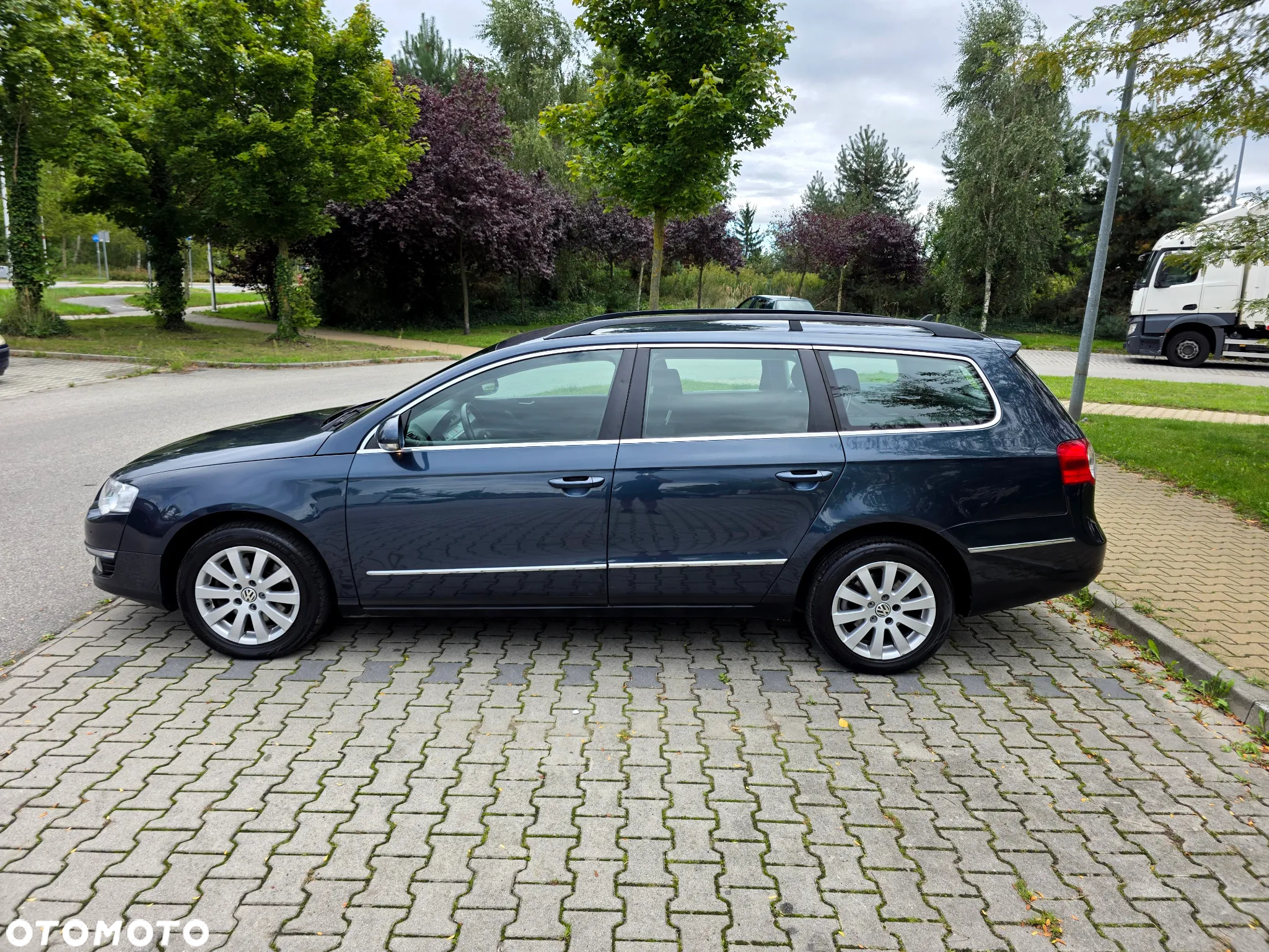 Volkswagen Passat 1.9 TDI Comfortline - 9