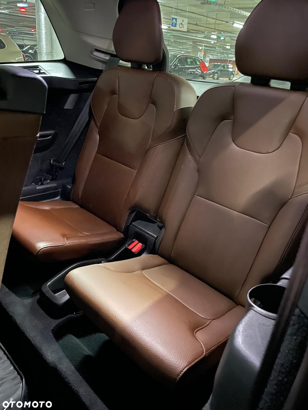 Volvo XC 90 T6 AWD Momentum 7os - 12