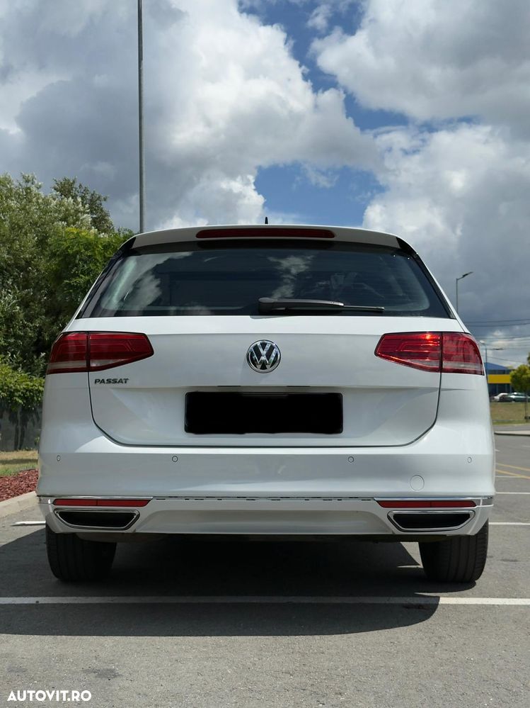 Volkswagen Passat 2.0 TDI SCR DSG Comfortline - 15