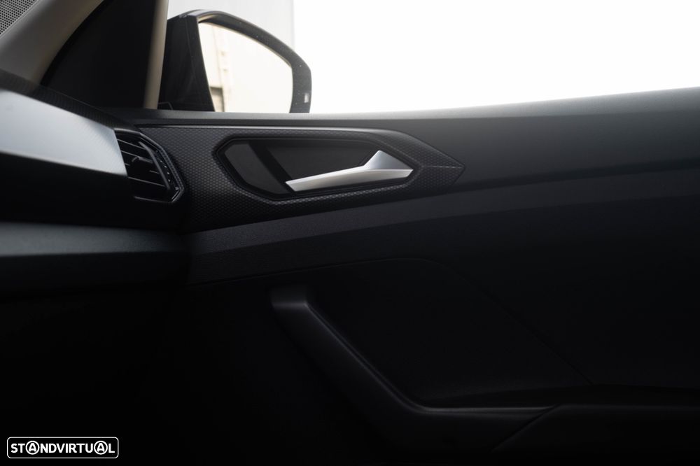 VW T-Cross 1.0 TSI - 13