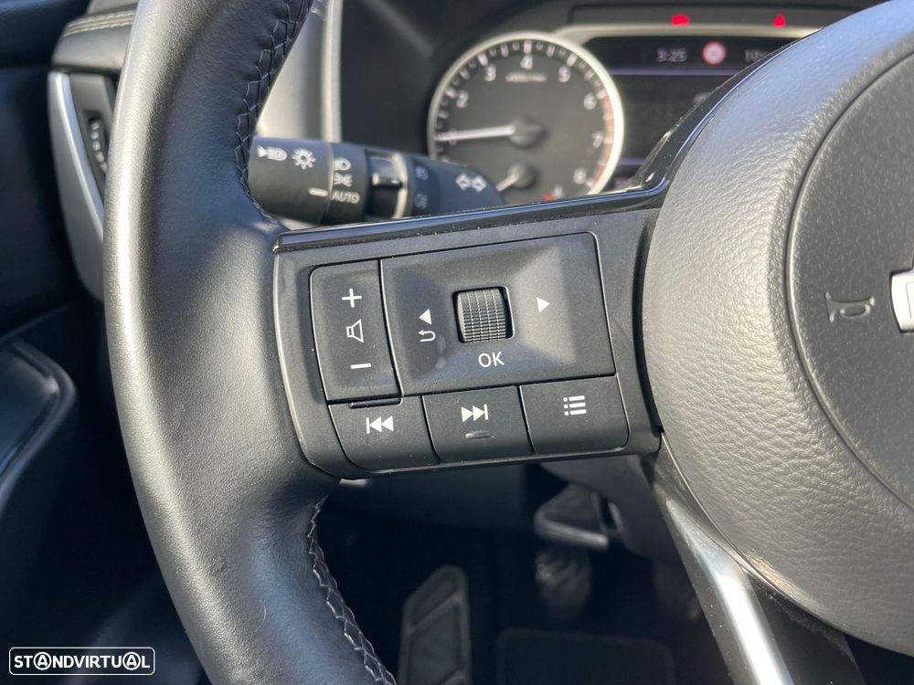 Nissan Qashqai 1.3 DIG-T N-Connecta - 19