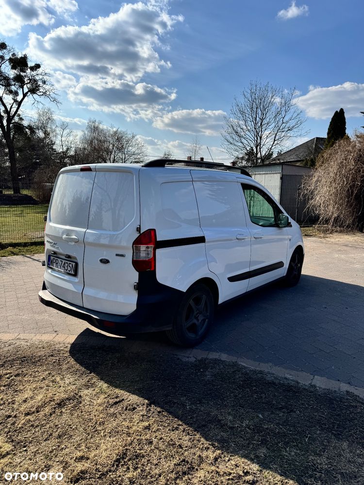 Ford Transit Courier - 5