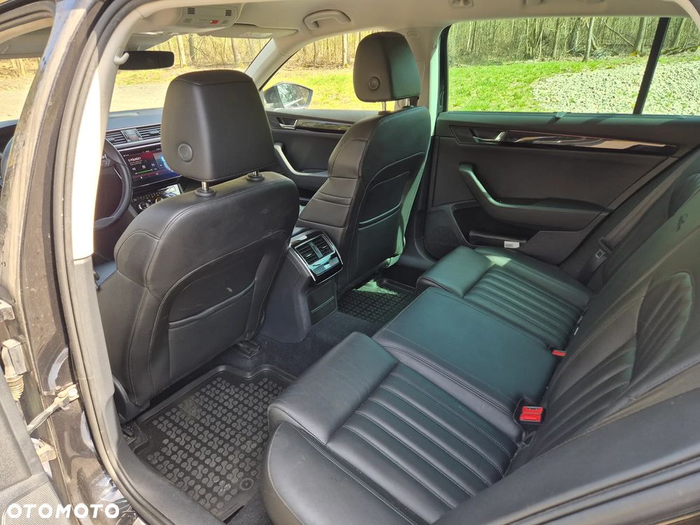 Skoda Superb 2.0 TDI L&K DSG - 12