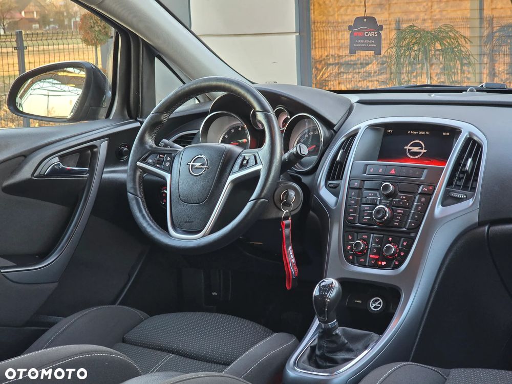 Opel Astra 1.4 Turbo Design Edition - 24